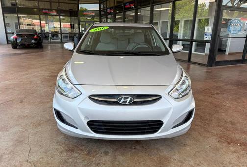 Ironman Silver Metallic 2016 Hyundai Accent SE