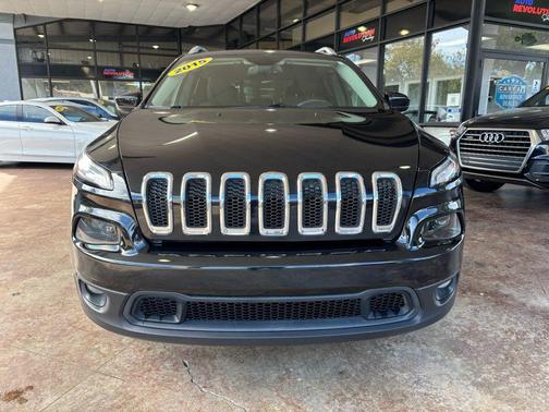 2015 Jeep Cherokee Sport