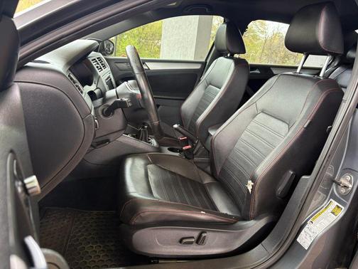 Platinum Gray Metallic 2014 Volkswagen Jetta GLI Autobahn