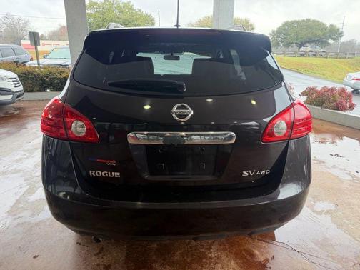 2011 Nissan Rogue SV