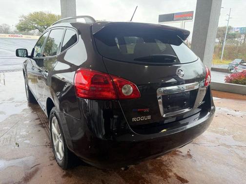 2011 Nissan Rogue SV