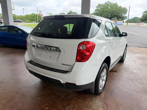 Summit White 2015 Chevrolet Equinox LS