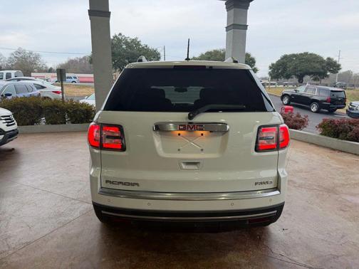 2016 GMC Acadia SLE-2