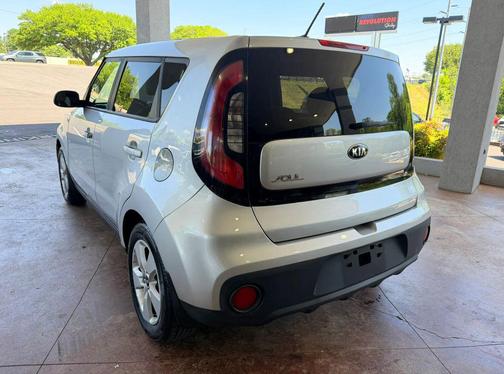 Silver 2018 Kia Soul Base
