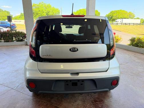 Silver 2018 Kia Soul Base
