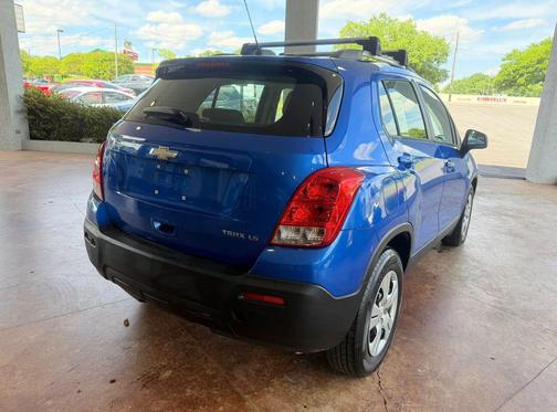 Brilliant Blue Metallic 2016 Chevrolet Trax LS