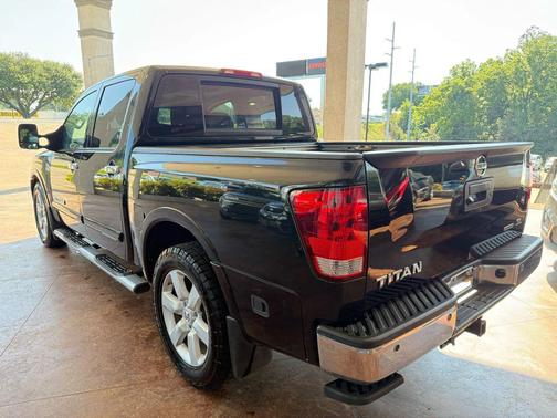 2015 Nissan Titan SL