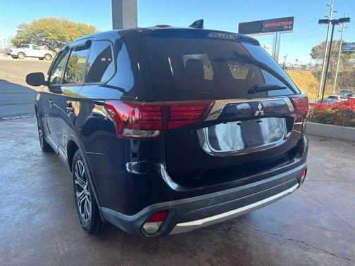 2017 Mitsubishi Outlander SE