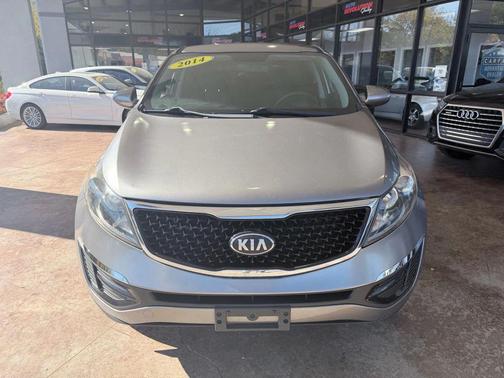Mineral Silver 2014 Kia Sportage LX