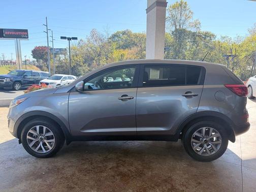 Mineral Silver 2014 Kia Sportage LX