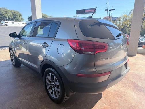Mineral Silver 2014 Kia Sportage LX