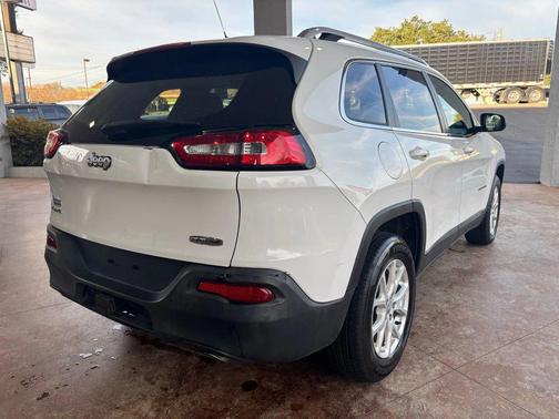 2014 Jeep Cherokee Sport