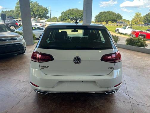 2018 Volkswagen Golf TSI S