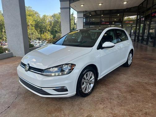 2018 Volkswagen Golf TSI S