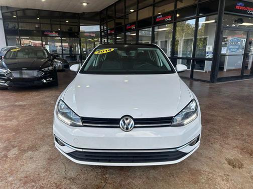 2018 Volkswagen Golf TSI S