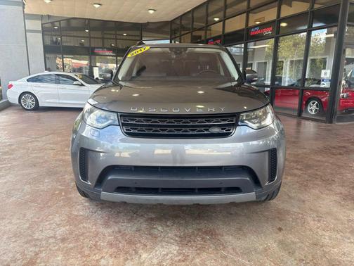 2017 Land Rover Discovery SE