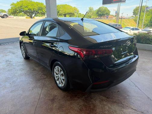 Absolute Black Pearl 2019 Hyundai Accent SE
