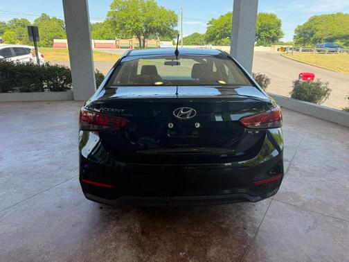 Absolute Black Pearl 2019 Hyundai Accent SE