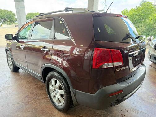 2012 Kia Sorento LX