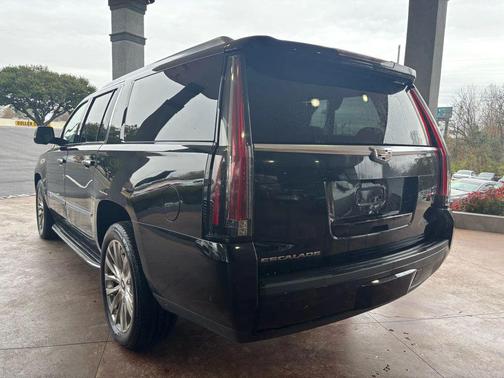 2017 Cadillac Escalade ESV Sport