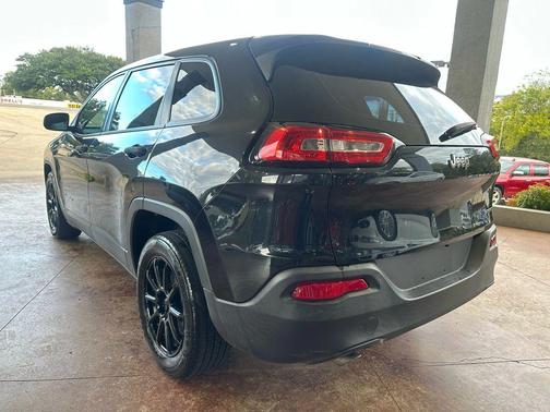 2014 Jeep Cherokee Sport