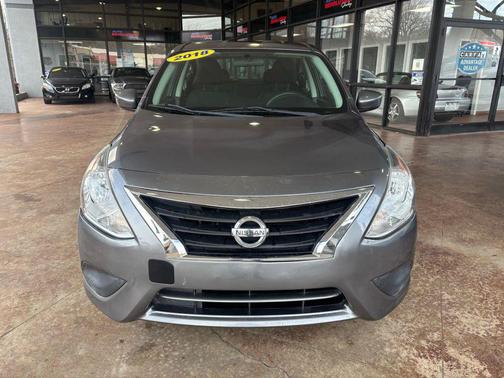 2018 Nissan Versa 1.6 S+