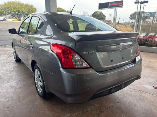 2018 Nissan Versa 1.6 S+