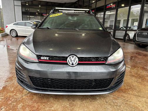 2015 Volkswagen Golf GTI 2.0T SE 4-Door