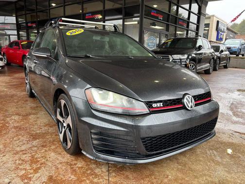 2015 Volkswagen Golf GTI 2.0T SE 4-Door