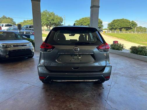 2020 Nissan Rogue S