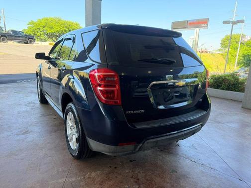 Blue Velvet Metallic 2017 Chevrolet Equinox LS