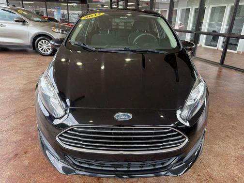2017 Ford Fiesta SE