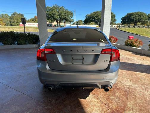 2017 Volvo S60 T5 Dynamic