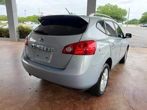 Blue 2015 Nissan Rogue Select S