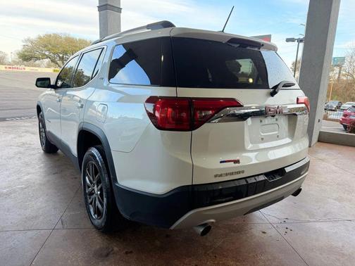 2017 GMC Acadia SLT-1