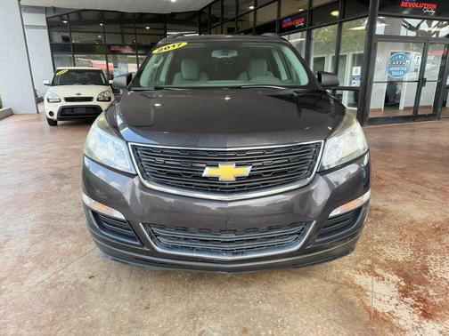 Tungsten Metallic 2017 Chevrolet Traverse LS
