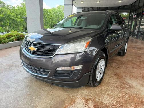 Tungsten Metallic 2017 Chevrolet Traverse LS