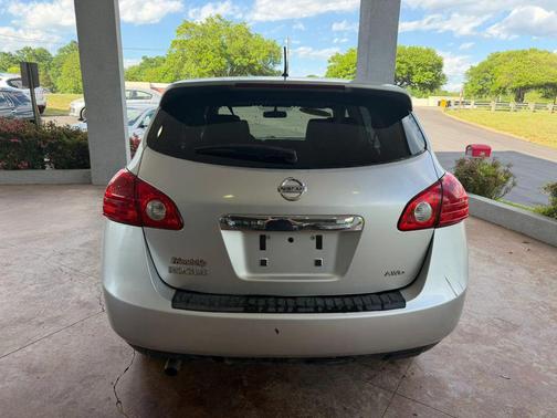 Brilliant Silver 2011 Nissan Rogue S