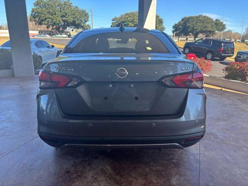 2021 Nissan Versa 1.6 SV