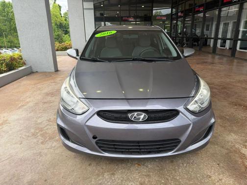 Triathlon Gray Metallic 2016 Hyundai Accent SE