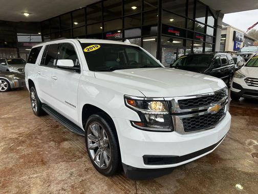 2019 Chevrolet Suburban LT