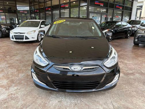 2014 Hyundai Accent SE