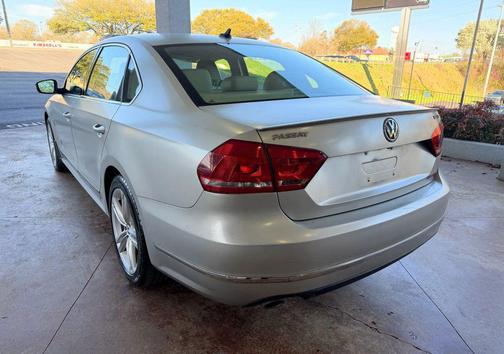2014 Volkswagen Passat 2.0L TDI DSG SEL Premium