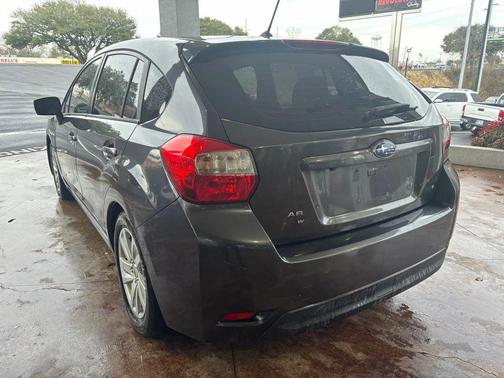 2015 Subaru Impreza 2.0i Premium