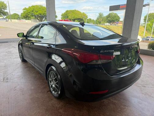 Black Diamond 2016 Hyundai ELANTRA SE