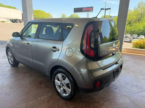 Titanium Gray 2019 Kia Soul Base