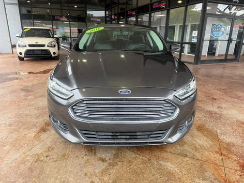 Gray 2016 Ford Fusion SE