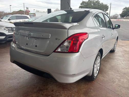 2017 Nissan Versa 1.6 SV