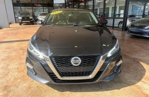 Super Black 2019 Nissan Altima 2.5 SR