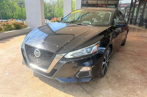 Super Black 2019 Nissan Altima 2.5 SR